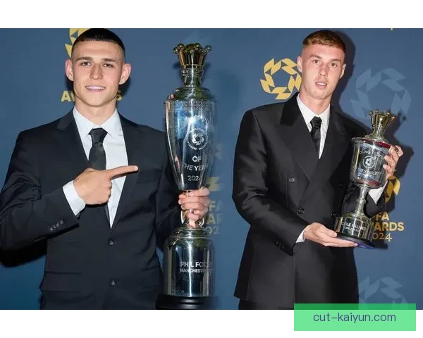 福登与球迷的互动方式