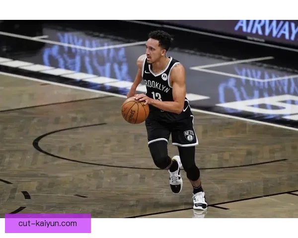 荷兰阿克右后卫状态回暖，未来潜力值得关注