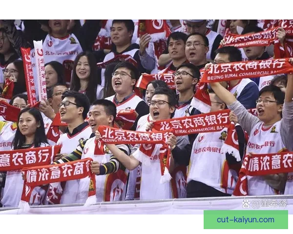 足球明星语录引发球迷关注，展现运动员风采与精神力量